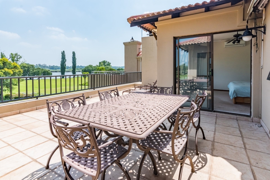 5 Bedroom Property for Sale in Club Milos Estate Free State